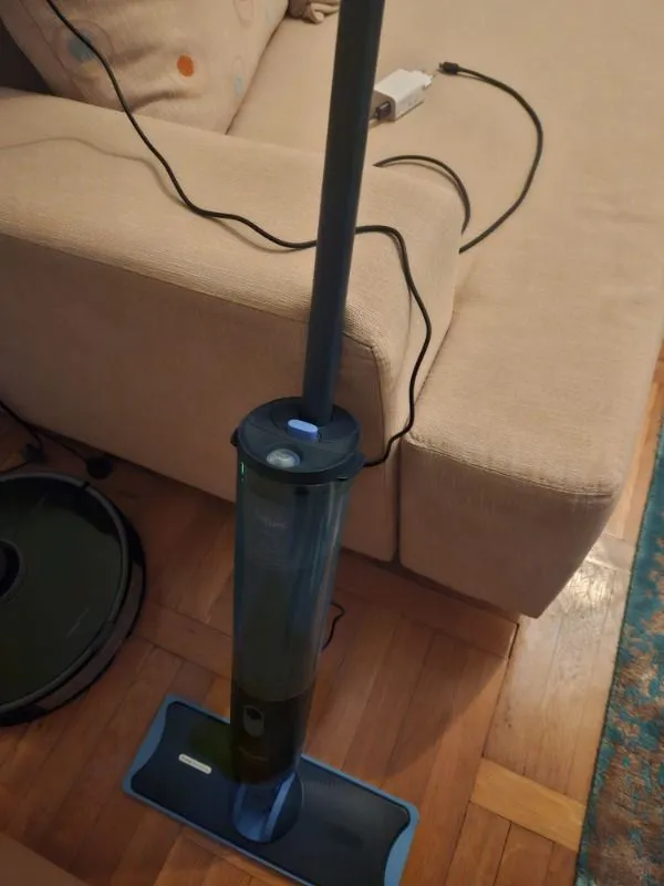 Philips OneUp 3000 Serisi Elektrikli Mop, Kablosuz, Bakterilere karşı %99,9 etkili, 360 derece başlık ile zahmetsiz kullanım, XV3101/01