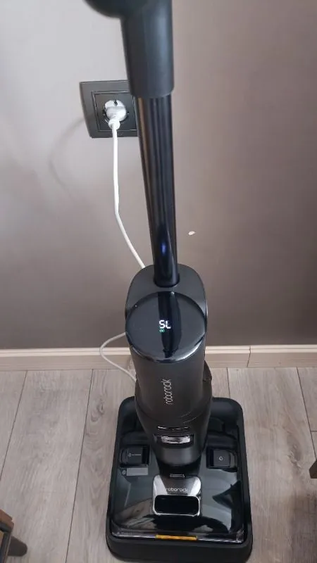 Roborock F25 Ultra Dikey Süpürge 29.6 V Güç Değeri ile Islak Kuru Temizlik İçin Akıllı Çözüm
