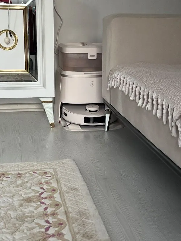 ECOVACS DEEBOT T30 Omni Pro Robot Süpürge ve Paspas, 11.000 Pa Emiş Gücü, Otomatik Toz Boşaltma, Sıcak Hava ile Kurutma, 200 Dakikaya Kadar Çalışma , Evcil Hayvan Tüyleri ve Halılar İçin Temizlik