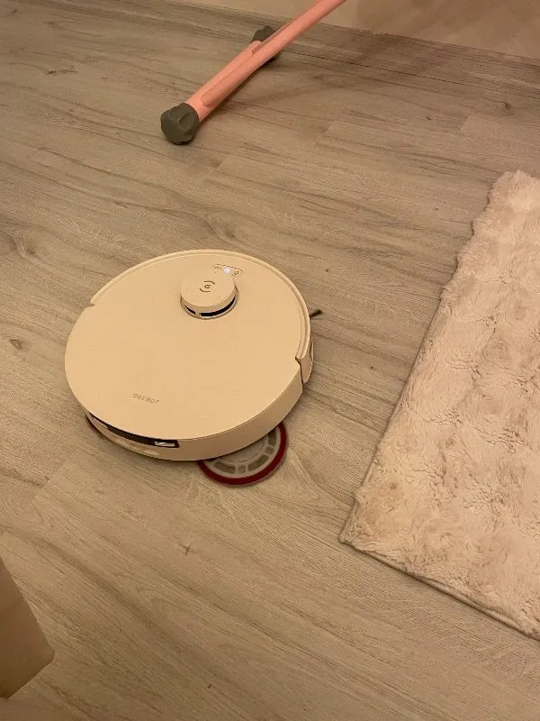 ECOVACS DEEBOT T30 Omni Pro Robot Süpürge ve Paspas, 11.000 Pa Emiş Gücü, Otomatik Toz Boşaltma, Sıcak Hava ile Kurutma, 200 Dakikaya Kadar Çalışma , Evcil Hayvan Tüyleri ve Halılar İçin Temizlik