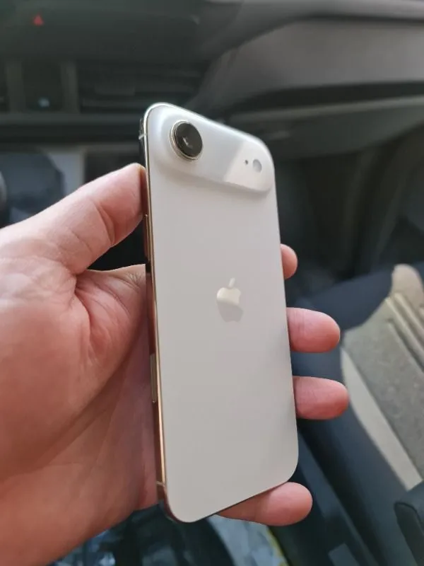 Apple iPhone Air