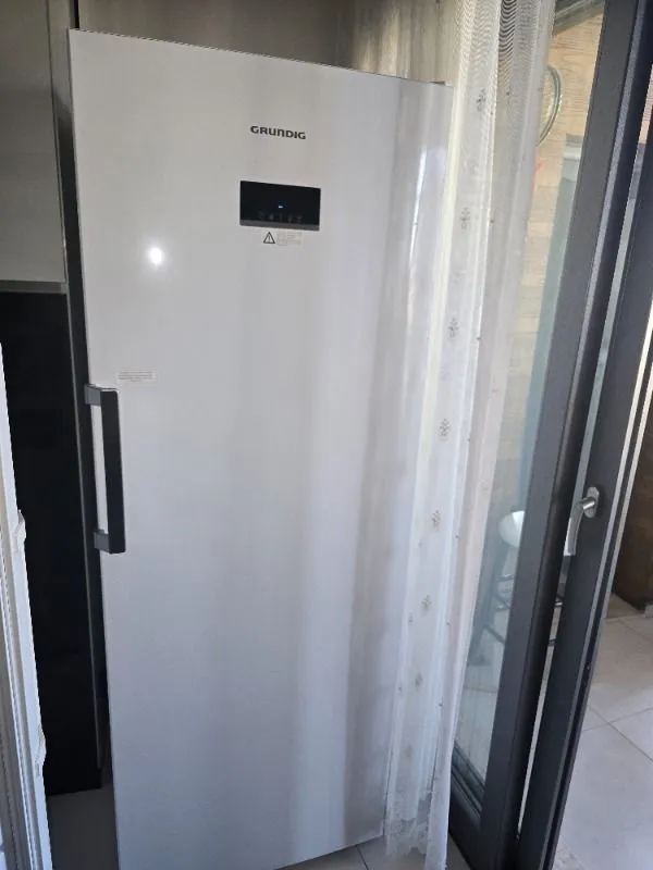 Grundig GFNE 8440 Çekmeceli Derin Dondurucu 404 lt E Enerji Sınıfı No Frost Teknolojisi