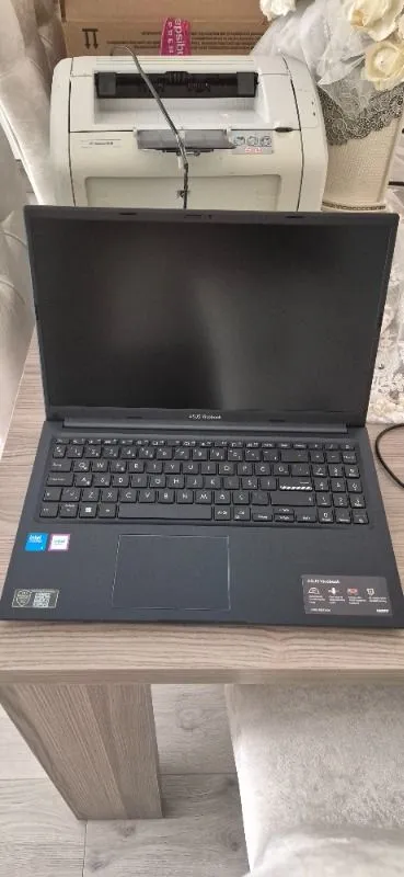Asus Vivobook 15 X1504VA-BQ5919W Intel Core 5 120U 16GB 512GB SSD Windows 11 Home 15.6″ Taşınabilir Bilgisayar