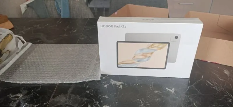Honor Pad X9A 2.8ghz 8gb 128GB 11.5”-Android Tablet + KILIF
