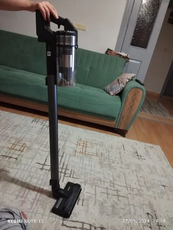 Samsung VS20B75ACR5/TR Jet 75E Şarjlı Dikey Süpürge, 200W Emiş Gücü, Dijital Invertör Motor