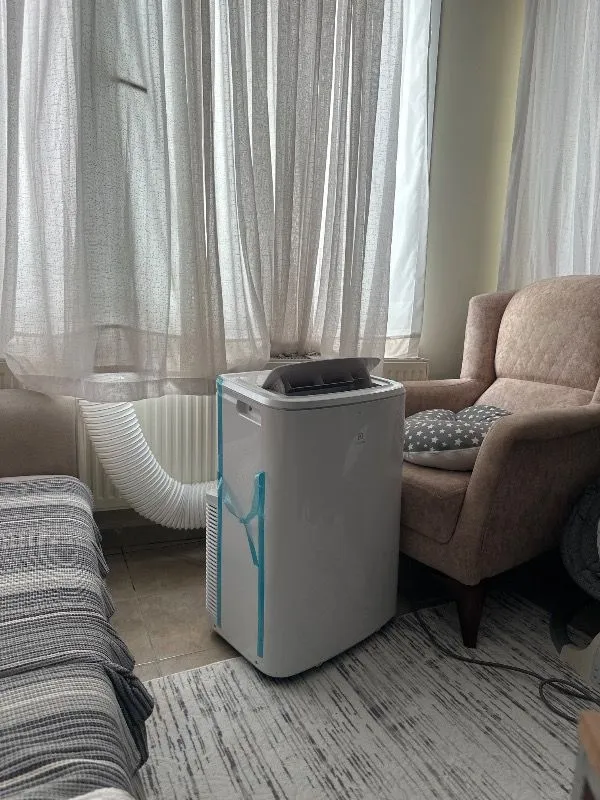 Electrolux EXP34U339HW 600 Serisi Comfort 12 Bin BTU Isıtma Soğutma Nem Alma Fan Fonksiyonlu Wi-Fi A/A+ Enerji Sınıfı Mobil Klima