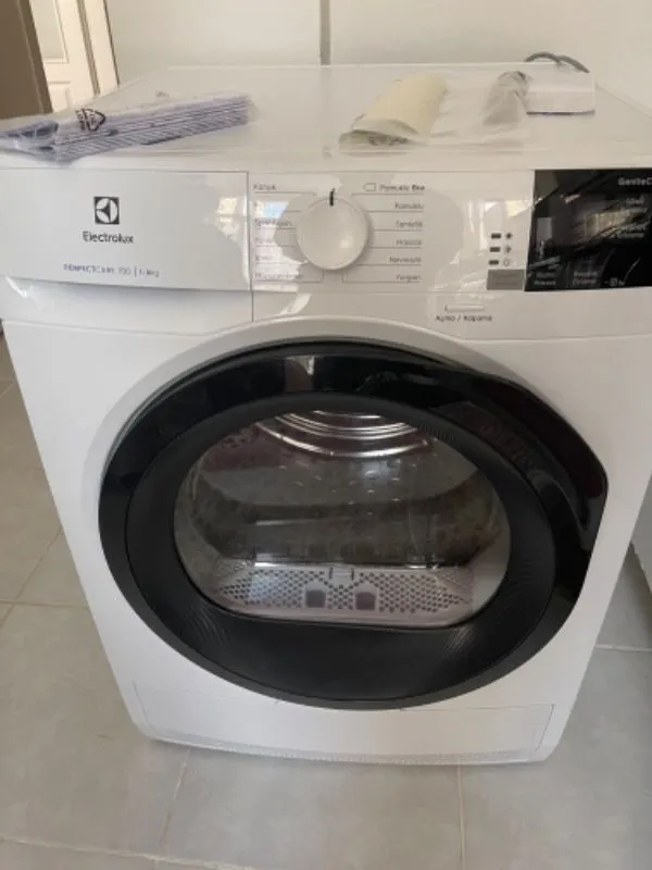 Electrolux EW7H458ST PerfectCare 700 8 kg Isı Pompalı Kurutma Makinesi
