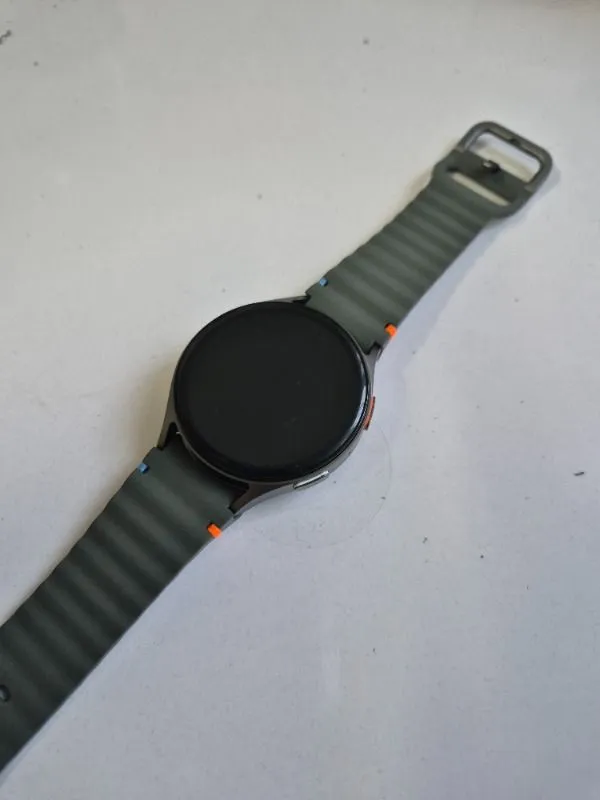 Samsung Galaxy Watch7 44MM Haki Akıllı Saat SM-L310NZGATUR Sesli Görüşme ve Kalp Ritmi Takibi Özellikleri