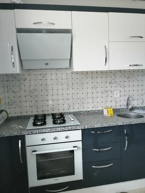 Kumtel Beyaz Cam Ankastre Set (DA6-830 Beyaz Davlumbaz + KO-40TAHDF Ankastre Beyaz Ocak + B66 – S2 (Mt) 3 Pro 3 Düğme(Plus) Cam Tel Raf Beyaz)
