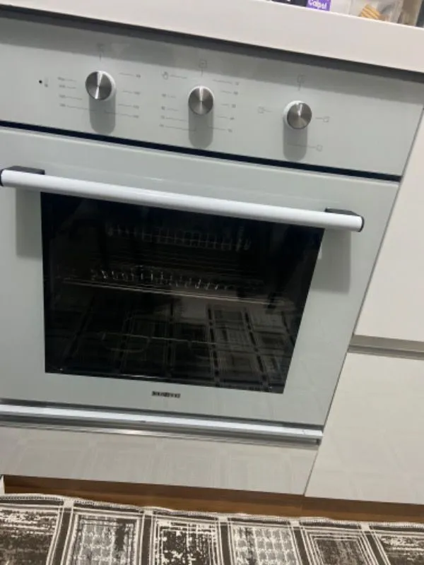 Kumtel Beyaz Cam Ankastre Set (DA6-830 Beyaz Davlumbaz + KO-40TAHDF Ankastre Beyaz Ocak + B66 – S2 (Mt) 3 Pro 3 Düğme(Plus) Cam Tel Raf Beyaz)