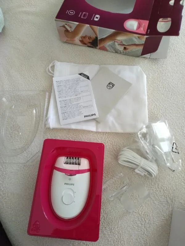 Philips BRE255/05 Satinelle Essential Kablolu Kompakt Epilatör Yıkanabilir Başlık ve 3 Hız Ayarıyla