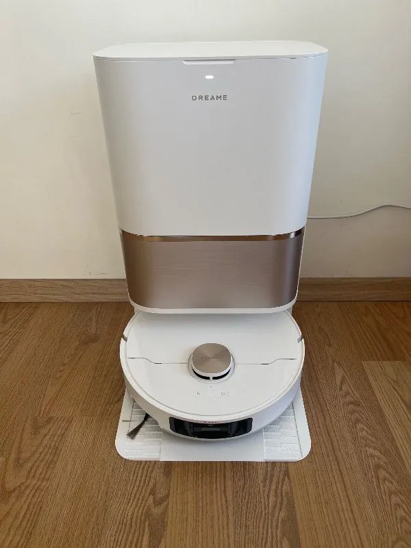 Dreame L50 Ultra Robot Süpürge – Gelişmiş AI LDS Akıllı Haritalama 19.500 Pa Ultra Güçlü Emiş, Tam Otomatik Temizlik İstasyonu, Mop Yıkama & Kurutma Beyaz