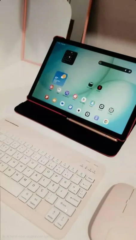 Galaxy Tab A11+ 8 GB Ram 256 GB 11” Inç Tablet +PEMBE AKSESUAR SETİ