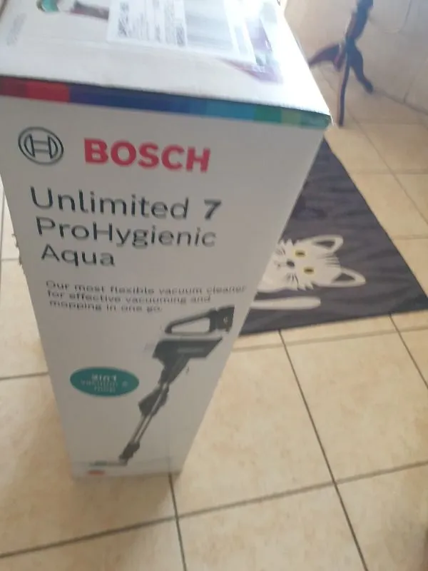 Bosch BCS71HYG1 Dik Şarjlı Elektrik Süpürgesi Unlimited 7 Prohygienic Aqua Beyaz
