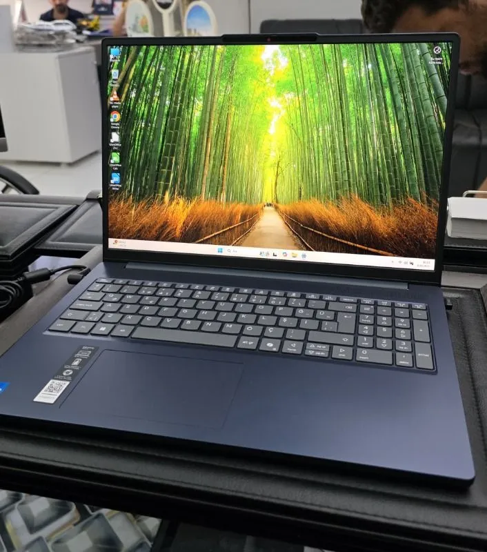 Lenovo Ideapad Slim 3 Intel Core I5-13420H 8gb 512GB SSD 16″ Wuxga IPS Fdos Taşınabilir Bilgisayar 83K2001RTR