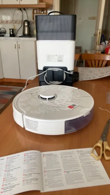 Roborock Q8 Max Plus Çöp Istasyonlu 5500PA Emiş Güçü Akıllı Robot Süpürge – Beyaz