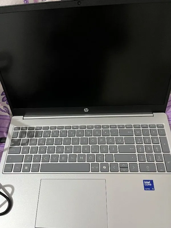 HP AI 15 Intel® Core™ Ultra 5 225U 16GB 512GB SSD Freedos 15.6″ Taşınabilir Bilgisayar D51E0EA