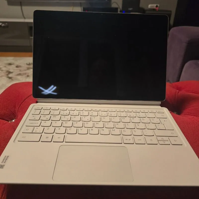 Lenovo Yoga Tab Plus 16GB 512GB Depolama 12.7″ 3K (2944×1840) LTPS 144Hz Android Tablet + Klavye + Kalem ZAEG0058TR