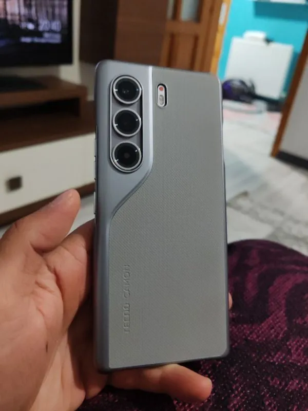 Tecno CAMON 40 Pro