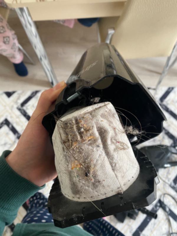 Sinbo Dikey Elektrikli Süpürge – Sessiz Çalışma (62 dB), Pratik Kullanım, Toz Torbasız, 890W Yüksek Emiş Gücü