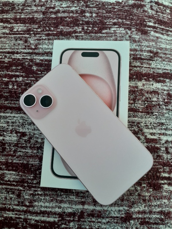 Apple iPhone 15