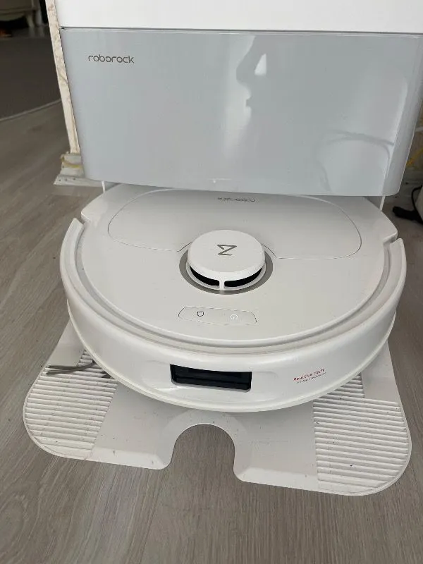 Roborock Qrevo C Pro Akıllı Robot Süpürge 18.500 Pa – Beyaz
