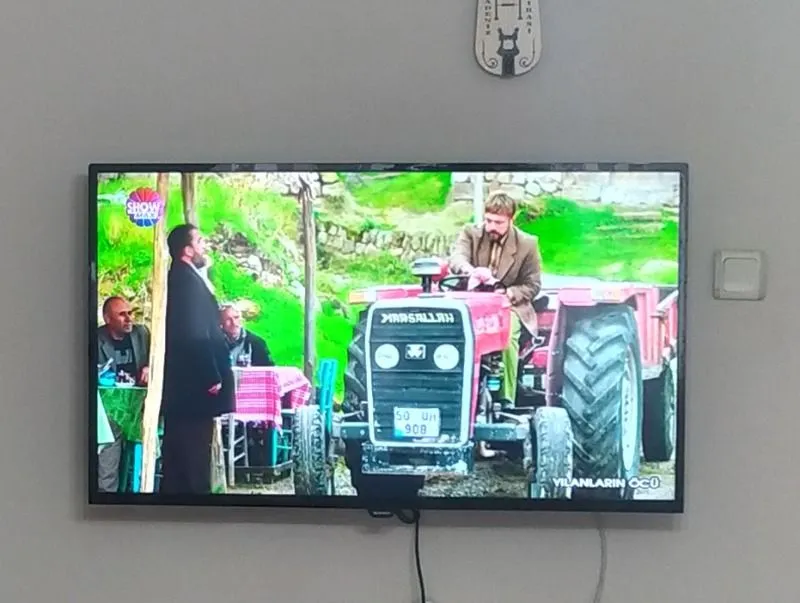 Sunny SN43DAL540C 43″ 109 Ekra Full HD LED TV Dahili Uydu Alıcılı 1920 x 1080 Çözünürlük