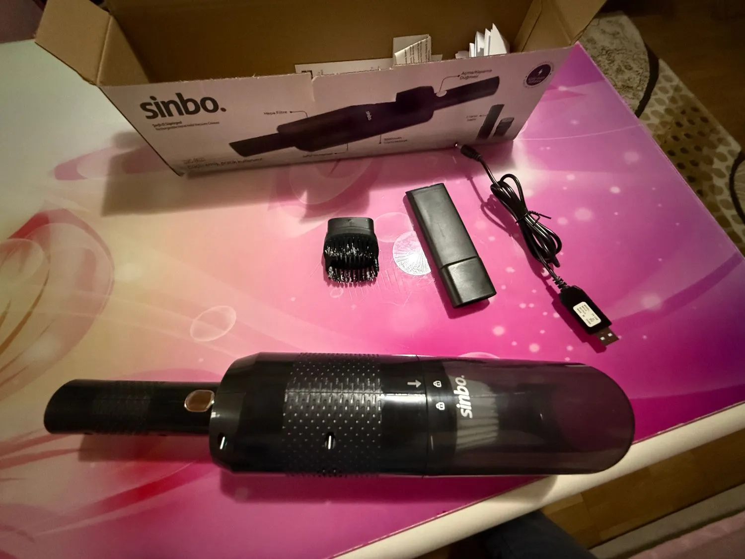 Sinbo SVC-8631 Şarjlı El Süpürgesi – 220 W Güç Değeri ile Siyah Kompakt Tasarım