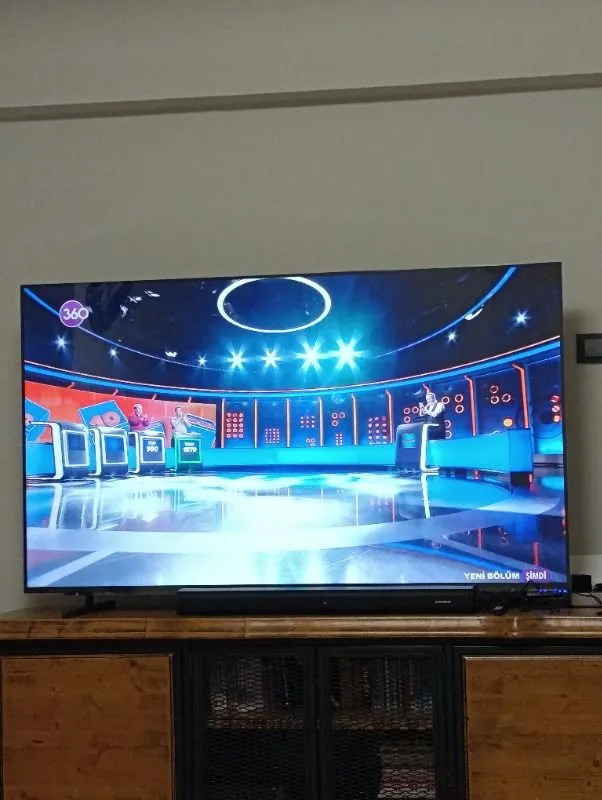 Grundig 55 GQ 700A 55″ 139 Ekran 4K Ultra HD Google Smart QLED TV