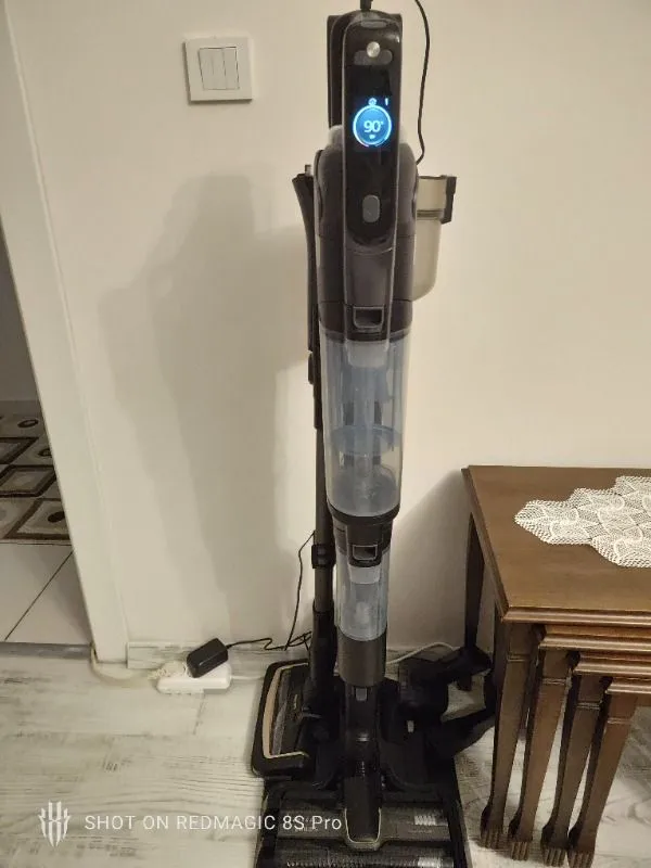 Philips 9000 Serisi AquaTrio Kablosuz Dikey Süpürge, Otomatik Temizleme ve Şarj İstasyonu​, AquaSpin Başlık, PowerCyclone Aqua, XW9463/11