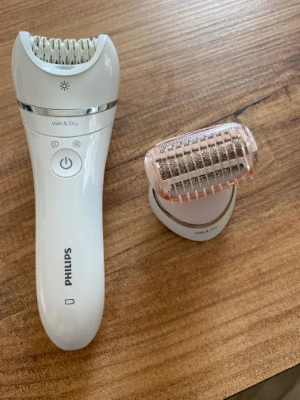 Philips BRE710/05 Epilatör (Yüz+Koltuk alti+Bikini Bölgesi+Bacak)Islak-Kuru,Işıklı,Kablosuz
