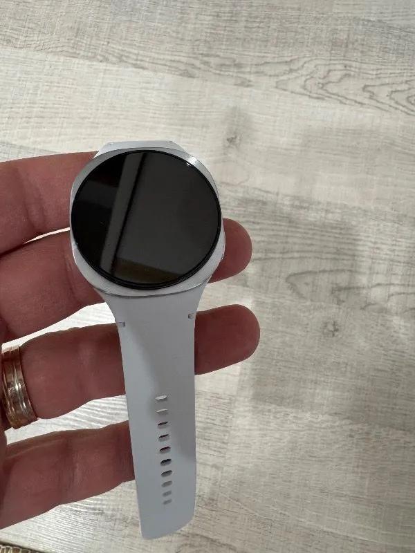 Samsung Galaxy Watch8 Small SM-L320NDAATUR / 40MM