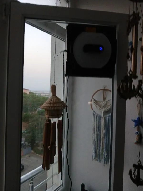 Xenon Smart Cam Silme Robotu (Elo) ve 6 Adet Mop | 2’li Set, Kumandalı, 3 Modlu, Mobil Kontrol