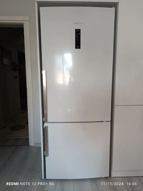 Profilo BD3076WECN E Enerji Sınıfı 526 Lt Kapasiteli Nofrost Alttan Donduruculu Buzdolabı