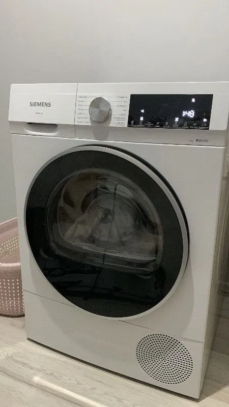 Siemens SİEMENS WQ42A201TR iQ300 Isı Pompalı Kurutma Makinesi 9 kg Beyaz