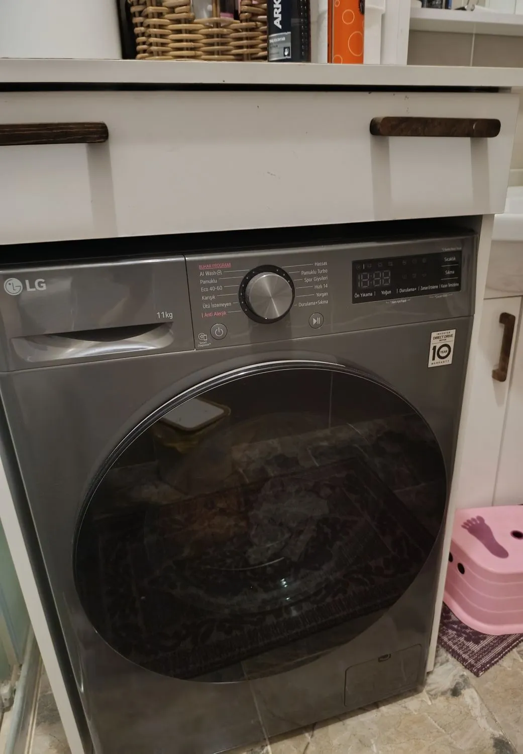 LG F4Y5EYWYJ 11 kg 1400 Devir Çamaşır Makinesi