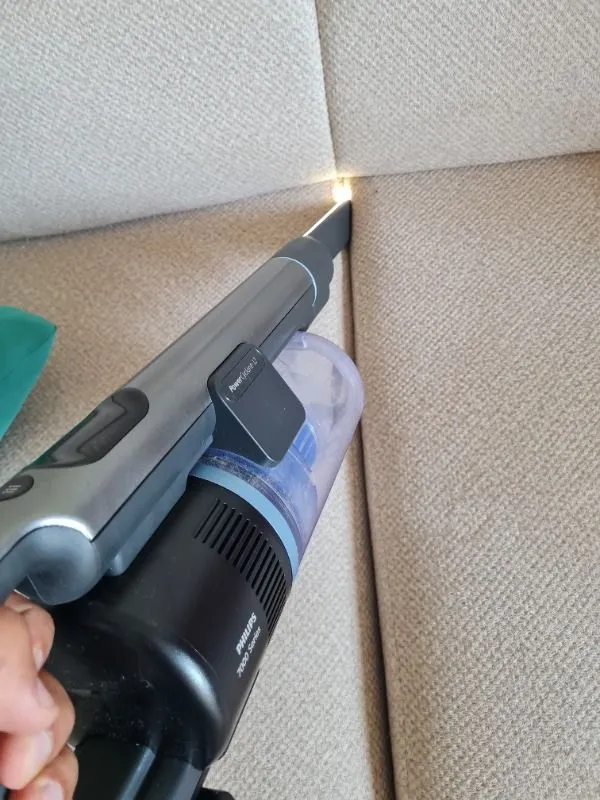 Philips 7000 Serisi Aqua 25.2 V Kablosuz Dik Süpürge, PowerCyclone 12, 80 dk’ya Kadar Kullanım, XC7153/10