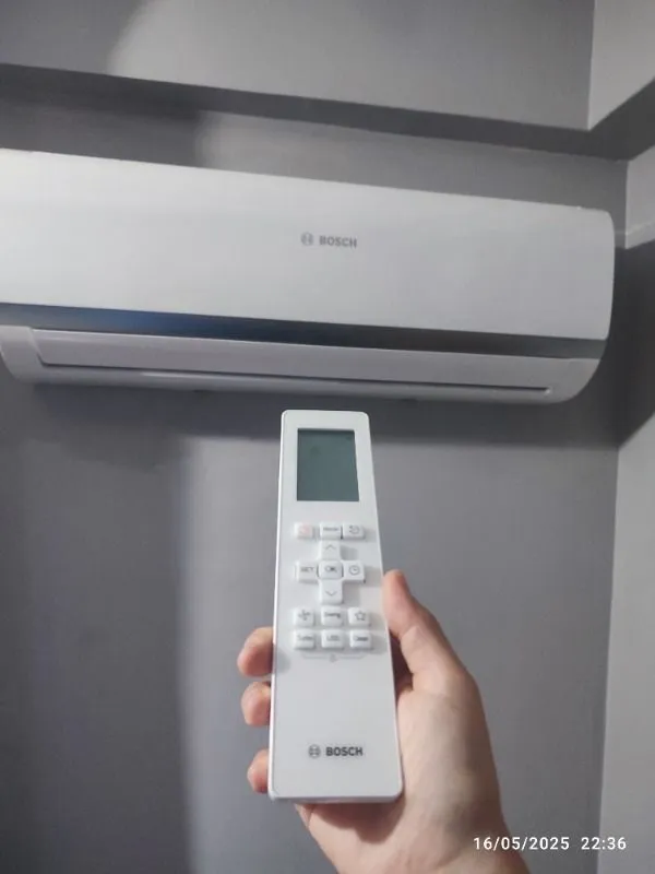 Bosch 9000 BTU Duvar Tipi Klima CL2000U W 26 E A++ Inverter Özelliği ile Sessiz Çalışma