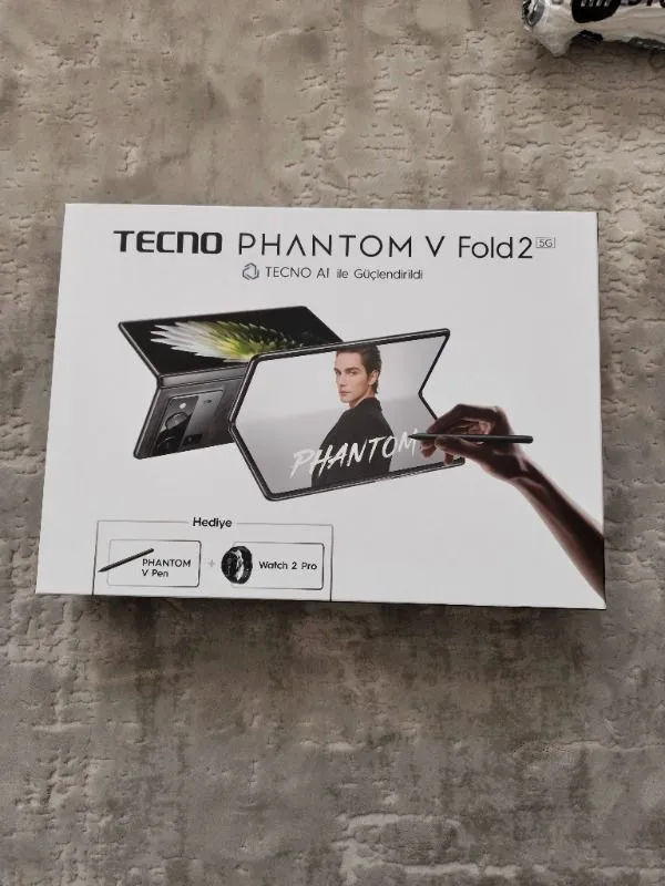 Tecno Phantom V Fold 2