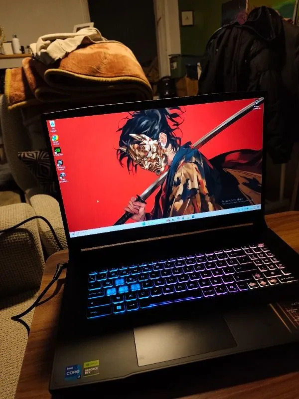 MSI KATANA 17 HX B14WFK-252XTR Intel Core i7 14650HX 32GB 1TB SSD RTX5060 8GB Freedos 17.3″ 240Hz QHD Taşınabilir Bilgisayar