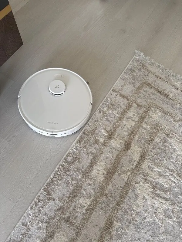Roborock Qrevo Edge 5V1 Akıllı Robot Süpürge – Beyaz