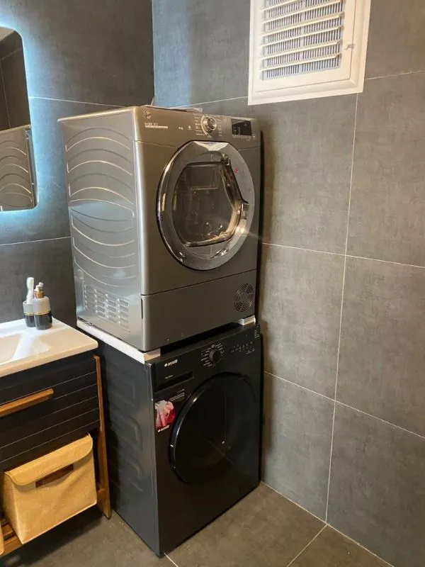 Hoover HLE H9A2DCER-17 9 kg Wi-Fi Bağlantılı Isı Pompalı Kurutma Makinesi