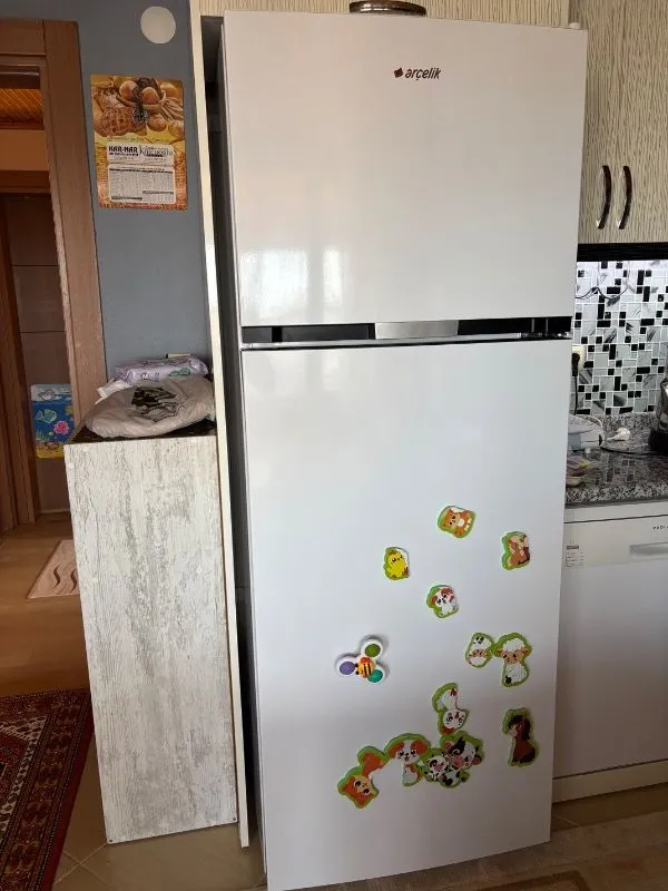 Arçelik 570477 MB Üstten Donduruculu Buzdolabı