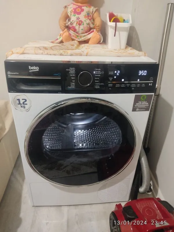 Beko KM 1210 12 Kg Isı Pompalı Kurutma Makinesi Kırışıklık Önleme Özelliği ile E Enerji Sınıfı