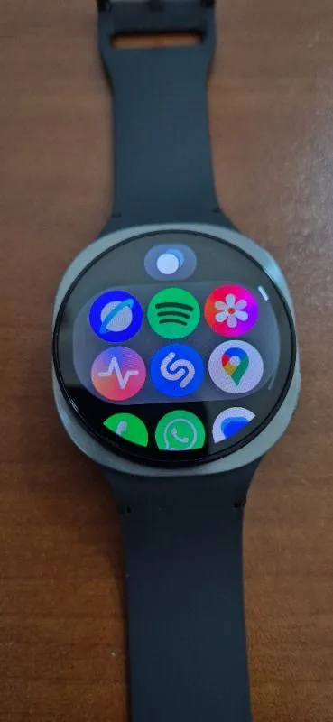 Samsung Galaxy Watch8 Large SM-L330NDAATUR Akıllı Saat GPS Kalp Ritmi Ölçme Özellikleriyle