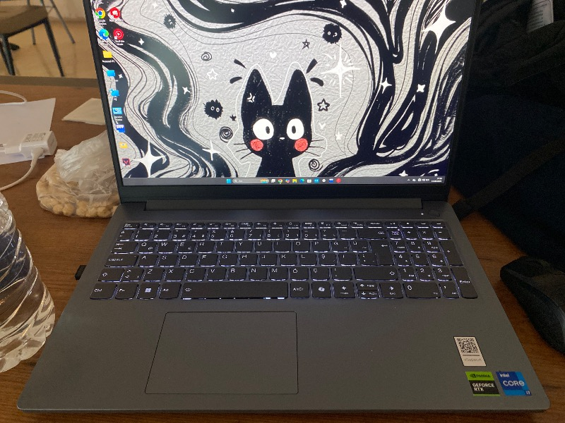 Lenovo LOQ 15IAX9E 83LK002VTR i7-12650HX 16 GB 512 GB RTX4050 15.6″ FreeDOS Gaming Notebook