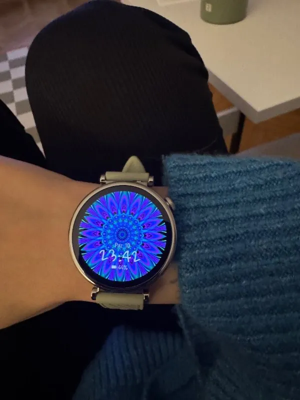 HUAWEI Watch GT4 41mm – Su Geçirmez Tasarım, Adımsayar ve Uyku Takibi ile Günlük Kullanıma Uygun