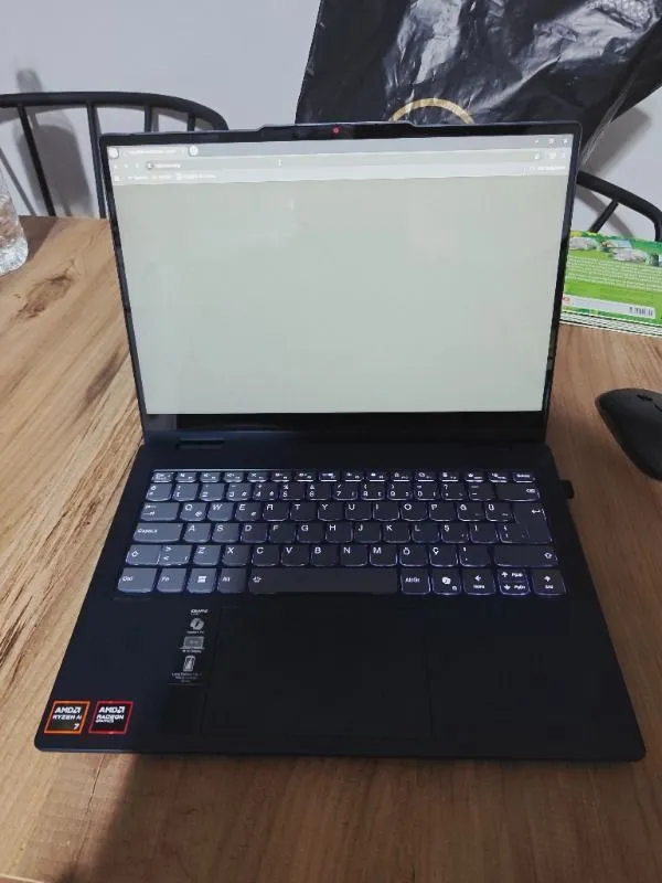 Lenovo IdeaPad 5 2-in-1 AMD Ryzen AI 7 350 16GB 1TB SSD Freedos 14″ Taşınabilir Bilgisayar 83KT004STR