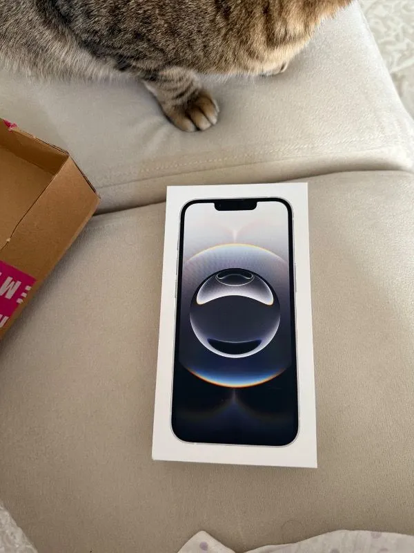 Apple iPhone 16e