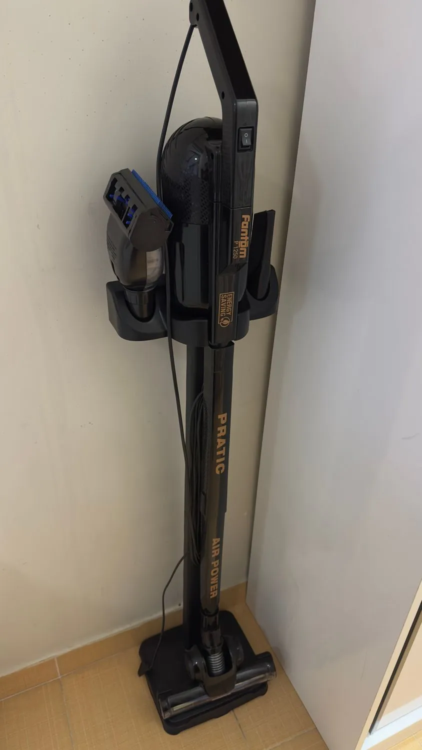 Fantom Pratic Aır Power P 1250 Siyah Torbasız Dönebilen Turbo Başlıklı Dikey Süpürge